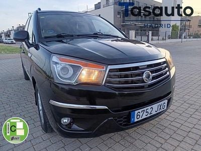Usado SsangYong Rodius Limited 178 CV (130 kW) 2017 Negro Monovolumen