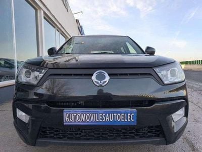 Usado Ssangyong (KGM) Tivoli 116 CV (85 kW) 2016 Negro SUV