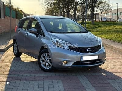 Usado Nissan Note Acenta 90 CV (66 kW) 2014 Gris / plata Utilitario