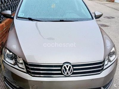 Usado VW Passat Edition 105 CV (77 kW) 2013 Gris / plata Familiar