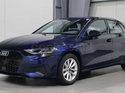 Usado Audi A3 110 CV (80 kW) 2022 Azul Berlina