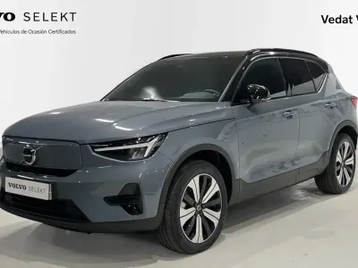 Usado Volvo XC40 Core 169 kW (231 CV) 2022 Gris SUV