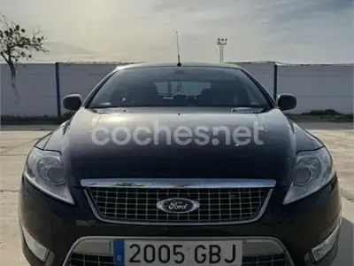 Usado Ford Mondeo Titanium 140 CV (102 kW) 2008 Negro Berlina