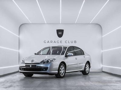 Usado Renault Laguna III Expression 110 CV (80 kW) 2007 Gris / plata Berlina