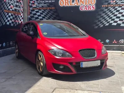 Usado Seat Leon Copa 90 CV (66 kW) 2012 Rojo Utilitario