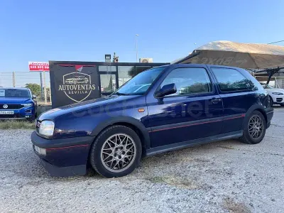 Usado VW Golf III 174 CV (127 kW) 1997 Violeta / lila Berlina