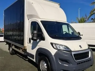 Usado Peugeot Boxer 150 CV (110 kW) 2016 Blanco Van