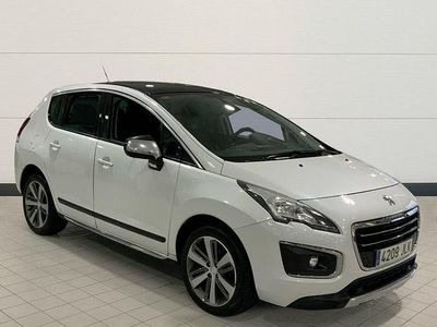 Usado Peugeot 3008 Allure 120 CV (88 kW) 2016 Blanco SUV