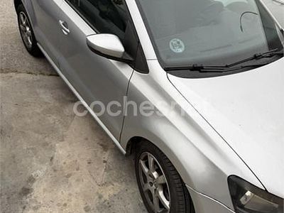 Usado VW Polo Advance 105 CV (77 kW) 2010 Gris / plata Utilitario