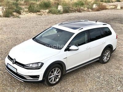 Usado VW Golf Alltrack 150 CV (110 kW) 2017 Blanco Familiar