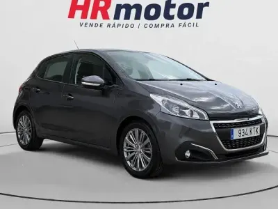 Usado Peugeot 208 Active 102 CV (75 kW) 2019 Utilitario