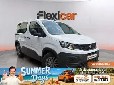 Usado Peugeot Rifter Active 110 CV (80 kW) 2023 Blanco Monovolumen