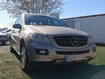 Usado Mercedes ML320 224 CV (164 kW) 2007 Beige SUV