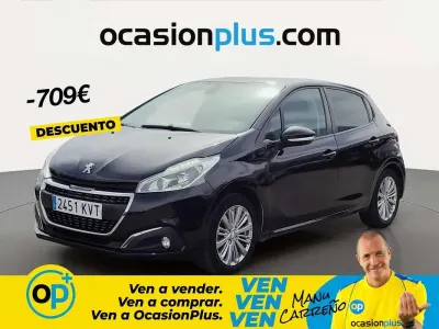 Usado Peugeot 208 Signature Sky 83 CV (61 kW) 2019 Negro Utilitario
