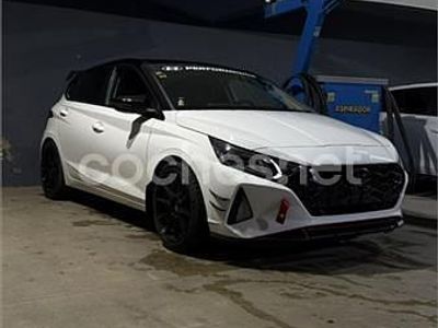 Usado Hyundai i20 100 CV (73 kW) 2022 Blanco Utilitario