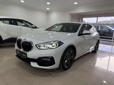 Usado BMW 116 Comfort Edition 116 CV (85 kW) 2021 Blanco Utilitario