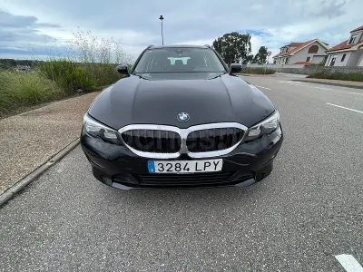 Usado BMW 320 Comfort Edition 190 CV (139 kW) 2021 Negro Familiar