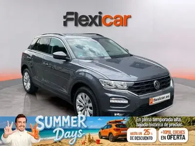 Usado VW T-Roc Advance 110 CV (80 kW) 2021 Gris SUV
