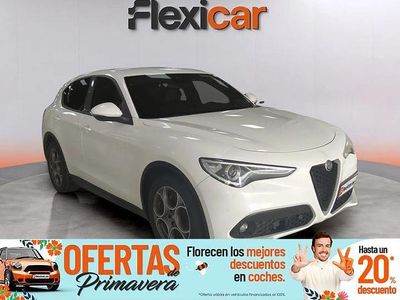 Usado Alfa Romeo Stelvio Sprint 160 CV (117 kW) 2022 Blanco SUV