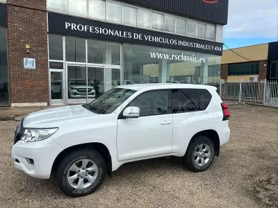 Usado Toyota Land Cruiser 177 CV (130 kW) 2020 Blanco SUV