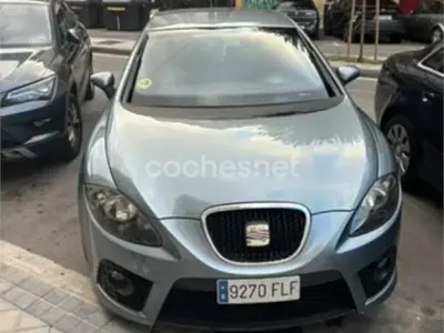 Usado Seat Leon Stylance 140 CV (102 kW) 2007 Gris / plata Utilitario