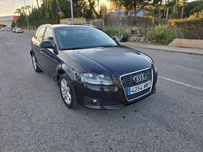 Usado Audi A3 Ambiente 105 CV (77 kW) 2008 Negro Utilitario