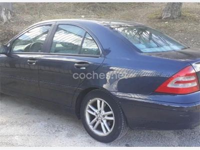 Azul Usado 2004 Mercedes C220 Classic Berlina | 3500 € (Buen precio)