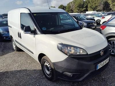 Usado Fiat Doblò 95 HP (69 kW) 2019 Branco Monovolume