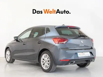 Usado Seat Ibiza FR 115 CV (84 kW) 2025 Gris Utilitario
