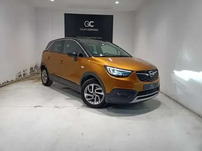 Usado Opel Crossland X Excellence 131 CV (96 kW) 2018 Naranja SUV
