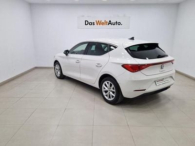 Usado Seat Leon Style 116 CV (85 kW) 2025 Blanco Berlina