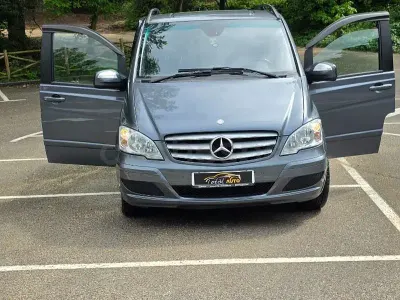 Usado Mercedes Viano 163 CV (119 kW) 2013 Gris / plata Monovolumen