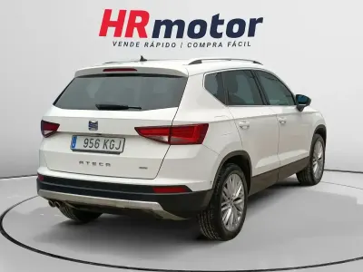 Usado Seat Ateca 4Drive 190 CV (139 kW) 2017 Blanco SUV