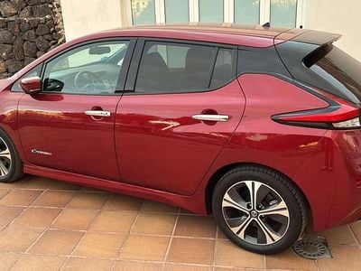 Usado Nissan Leaf Visia 110 kW (150 CV) 2019 Burdeos Utilitario