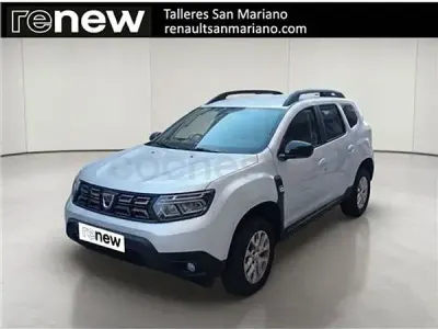 Usado Dacia Duster Comfort 100 CV (73 kW) 2022 Gris / plata SUV