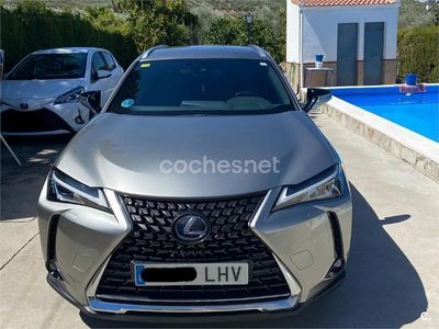 Usado Lexus UX Business Edition 184 CV (135 kW) 2020 Beige SUV