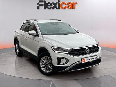 Usado VW T-Roc Life 116 CV (85 kW) 2024 Blanco SUV