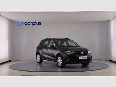 Usado Seat Arona Style 110 CV (80 kW) 2022 Blanco SUV