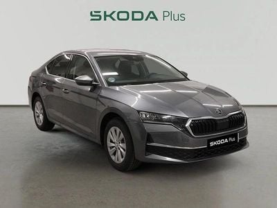 Gris Nuevo 2025 Skoda Octavia Berlina | 30.990 € (Precio justo)