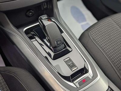 Usado Peugeot 308 Allure 131 CV (96 kW) 2021 Blanco Utilitario