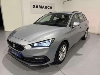 Usado Seat Leon ST Style 110 CV (80 kW) 2022 Gris Familiar
