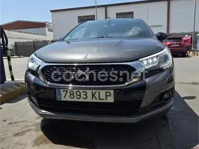 Usado DS Automobiles DS4 Crossback Style 120 CV (88 kW) 2018 Marrón SUV