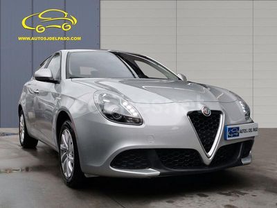 Gris / plata Usado 2021 Alfa Romeo Giulietta Berlina | 12.900 € (Precio justo)