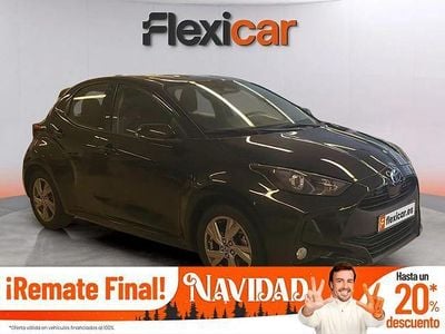 Negro Usado 2024 Toyota Yaris Hybrid Active Berlina | 19.990 € (Buen precio)
