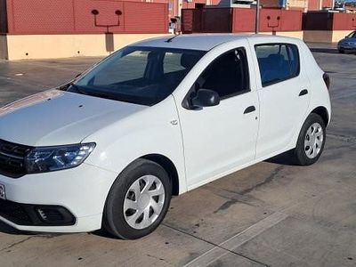 Usado Dacia Sandero Essentiel 75 CV (55 kW) 2020 Blanco Utilitario