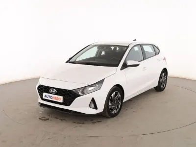 Usado Hyundai i20 101 CV (74 kW) 2022 Blanco Utilitario