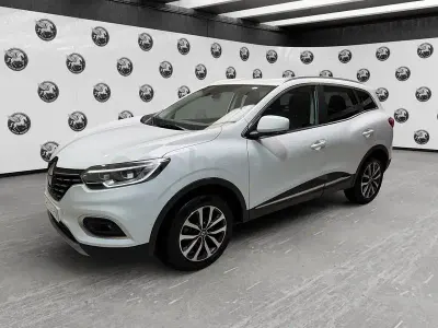 Usado Renault Kadjar LIMITED 140 CV (102 kW) 2019 Blanco SUV