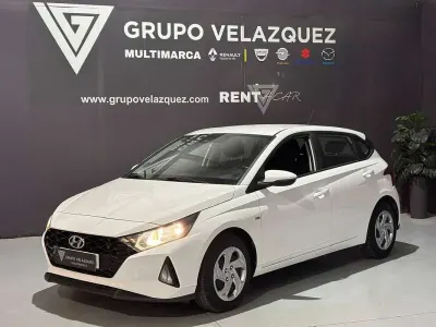 Usado Hyundai i20 101 CV (74 kW) 2021 Blanco Utilitario