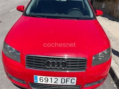 Usado Audi A3 Ambition 105 CV (77 kW) 2005 Rojo Utilitario