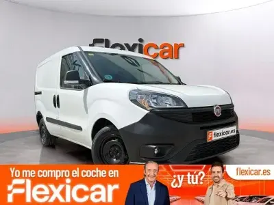 Usado Fiat Doblò 105 CV (77 kW) 2022 Blanco Monovolumen